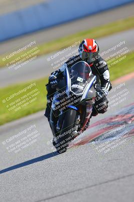 media/Jan-20-2023-Fastrack Riders (Fri) [[f2ad32aba3]]/Private/session 5 turn 13/
